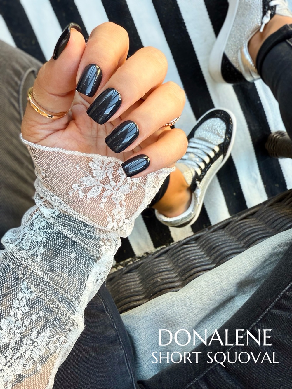Dondalene Lessons in Fearlessness Short Squoval Press-On Nails - Shiny Black